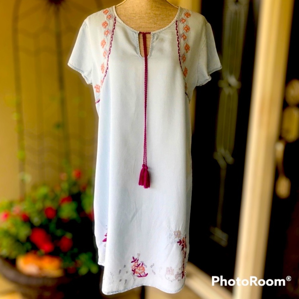DOWNEAST Cotton,Embroidered shift dress Lt.blue